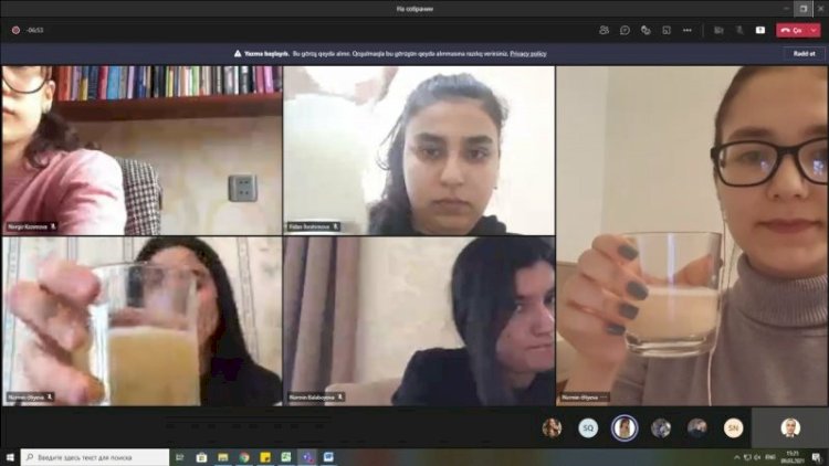    Tələbələr nümunədən DNT-nin ayrılmasını praktik olaraq həyata keçiriblər - FOTOLAR   