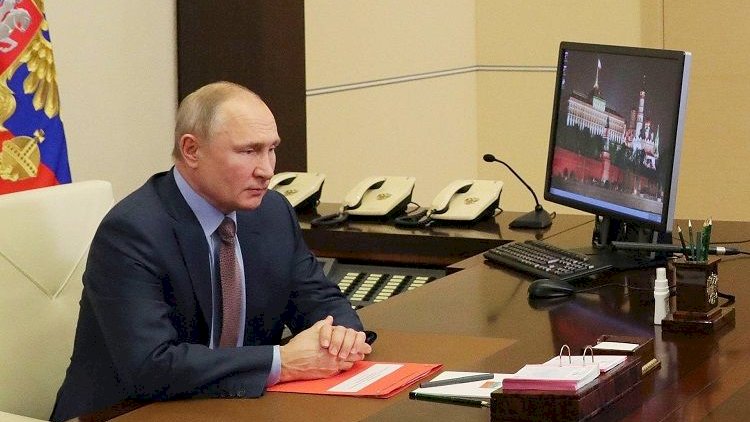    Putin Baydeni canlı efirdə debata çağırdı   
