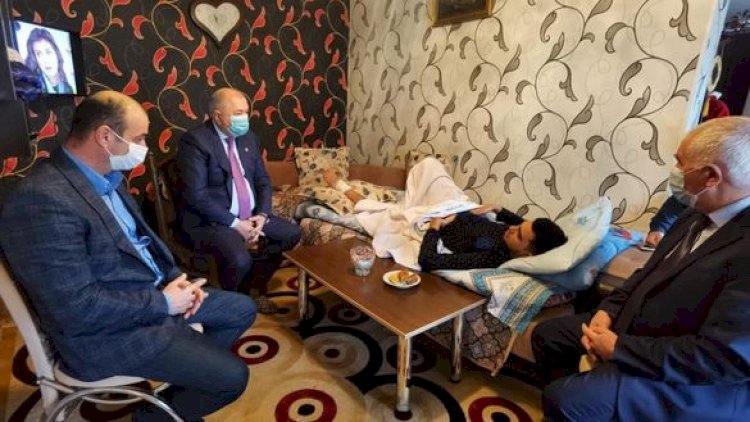    İcra başçısı Qarabağ qazisinə baş çəkdi, bayramını təbrik etdi   - Fotolar
