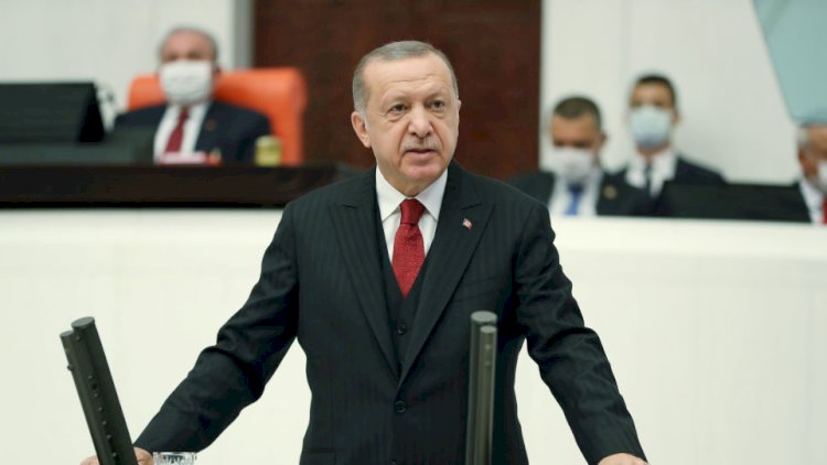    Ərdoğan yenidən AKP-nin sədri seçildi   