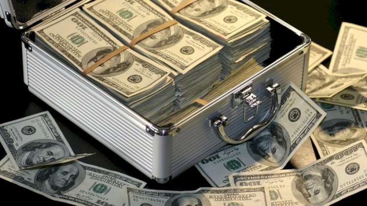   Bakıda 30 000 dollarlıq oğurluq olub   