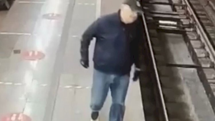    Moskvada metro qatarının altına düşüb ölən milyonçu imiş... - Foto   