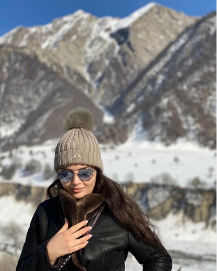 Aysel Teymurzadə qalmaqallı toydan sonra ilk dəfə üzə çıxdı  - Foto