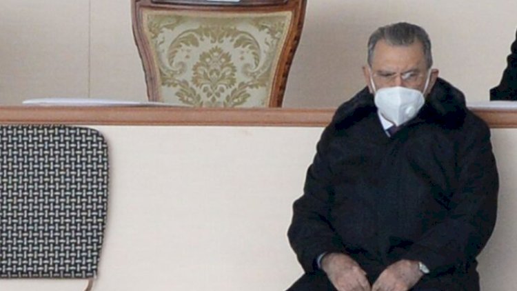    Ramiz Mehdiyev üçün dairə daraldı   