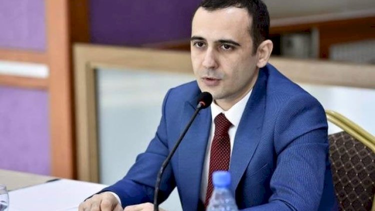    Şura rəsmisi ittihamlara cavab verdi: “Stəkanda fırtına” qoparmağa çalışırlar“   