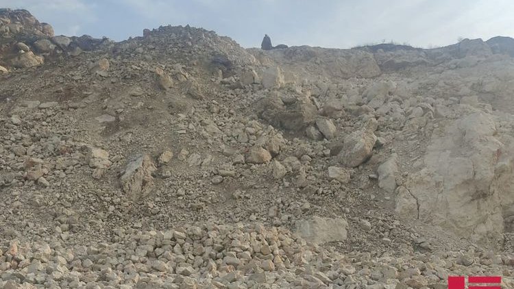    Jurnalistlər Zəngilanda yerləşən Oxçuçay və Əhəng Dağını ziyarət etdi - Foto   