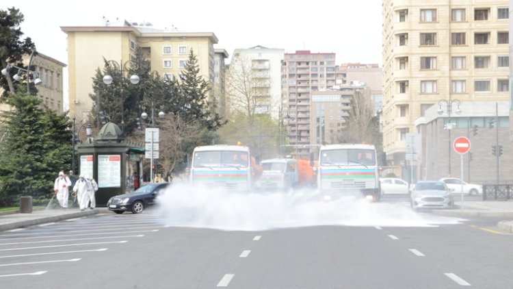    Paytaxtda dezinfeksiya tədbirləri keçirildi - Fotolar   