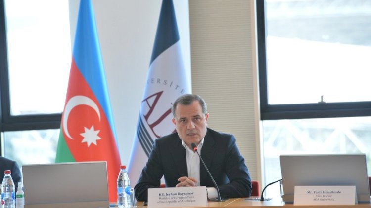    Ceyhun Bayramov müharibə sonrası inkişaf və əməkdaşlıq mövzusunda dəyirmi masada iştirak etdi - Fotolar   