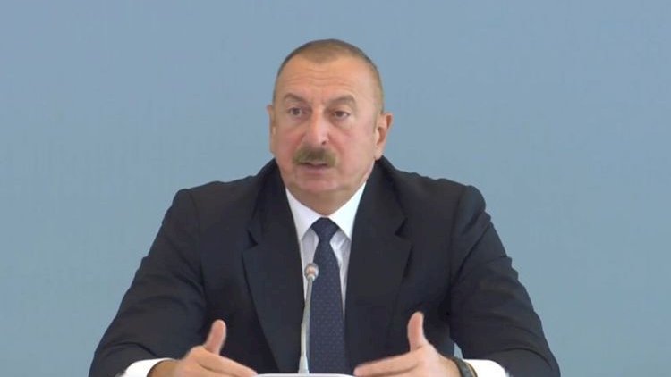    Prezident məcburi köçkünlərin nə zaman geri qaytarılacağından danışdı   