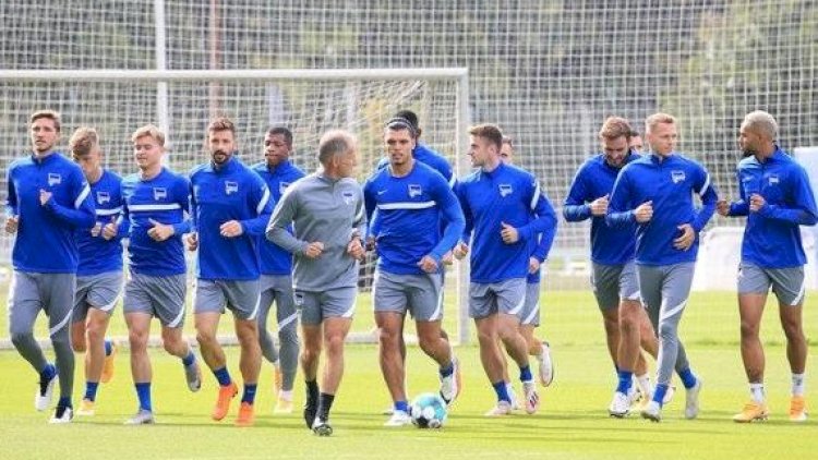    4 futbolçu virusa yoluxdu, komandanı karantinə aldılar   