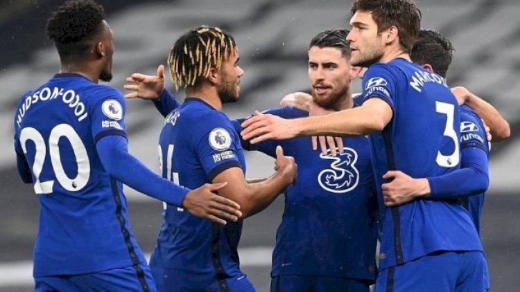    “Çelsi“nin baş məşqçisindən futbolçulara jest: “Pivə və şərab içə bilərlər“   