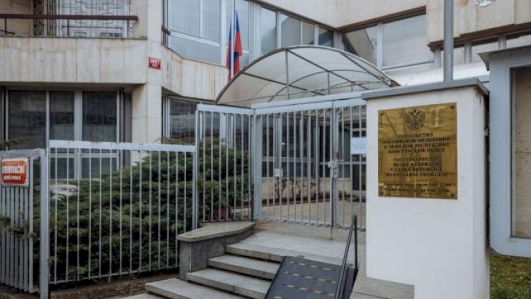    Rusiya çexiyalı diplomatları ölkədən qovur   
