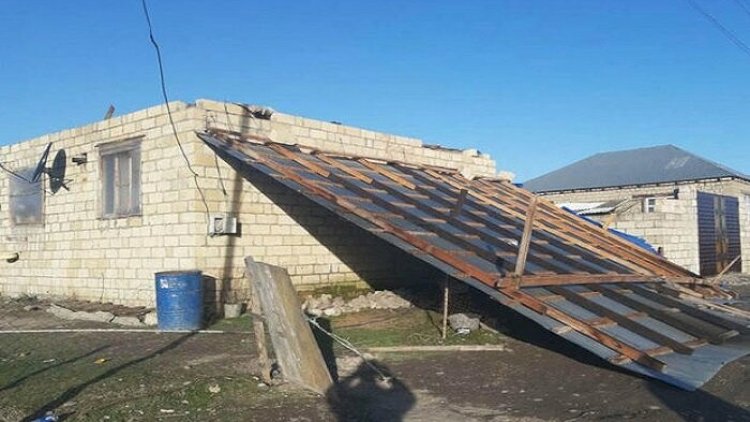    Bakıda darvaza 7 yaşlı uşağın üzərinə aşdı   