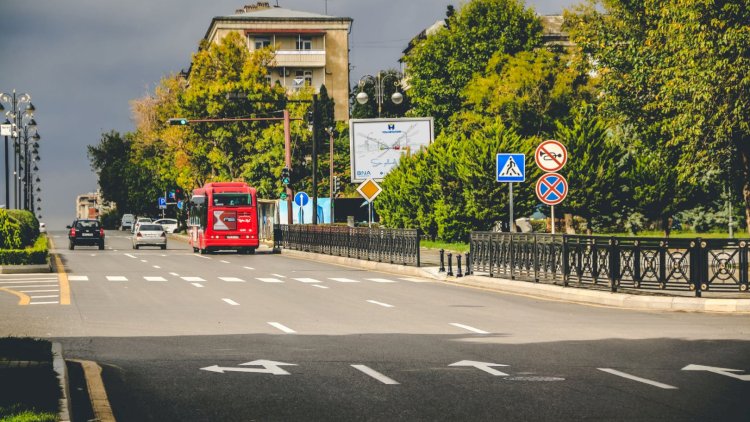    Həftə sonları avtobuslar niyə işləmir?   RƏSMİ AÇIQLAMA