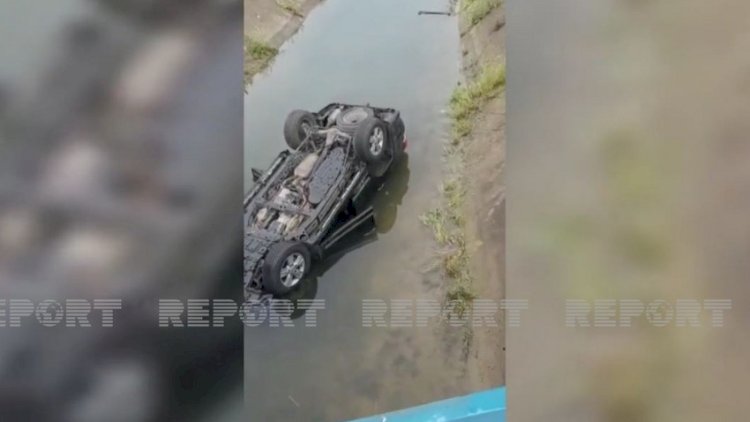    Cəlilabadda avtomobil aşaraq körpüdən su kanalına düşdü, xəsarət alan var   