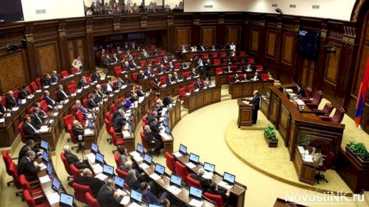    Ermənistan parlamenti xüsusi iclasa toplanır   