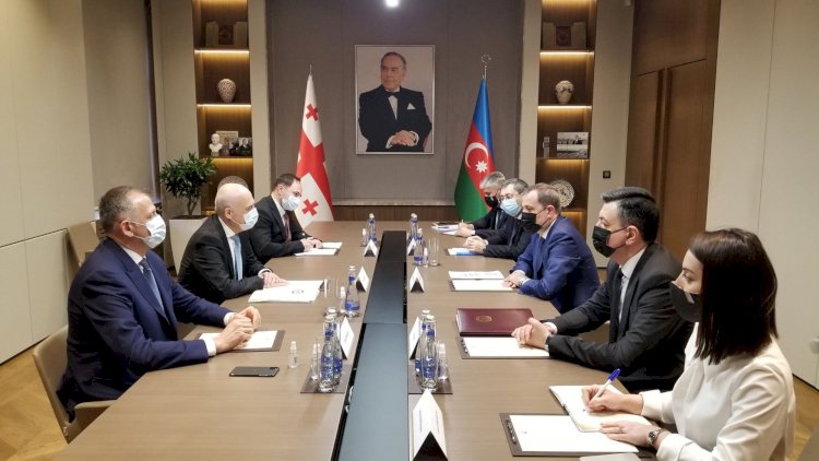    Ceyhun Bayramov gürcüstanlı həmkarı ilə təkbətək görüş keçirir   