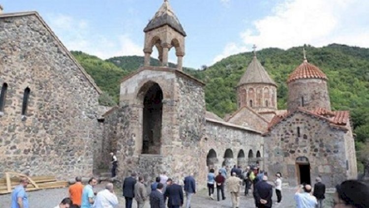    Sülhməramlılar 30 ermənini Kəlbəcərə apardı   