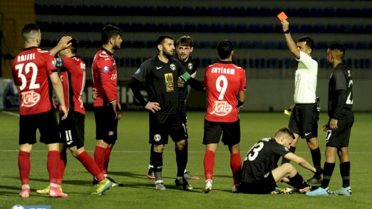    “Qəbələ“ni uduzduran hakim üsr istədi   