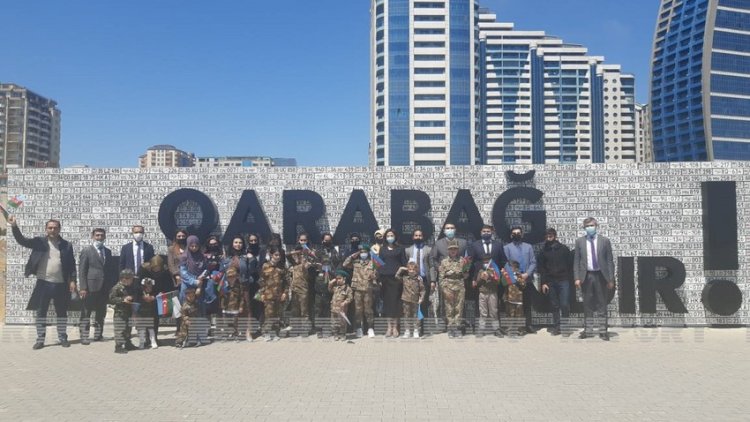    Şəhid ailə üzvləri Hərbi Qənimətlər Parkını ziyarət etdi - Fotolar   