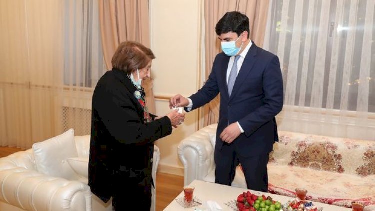    Azərbaycanda veteranlara avtomobil hədiyyə edildi   - Foto