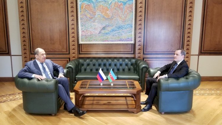    Ceyhun Bayramovla Lavrov arasında görüş başladı   
