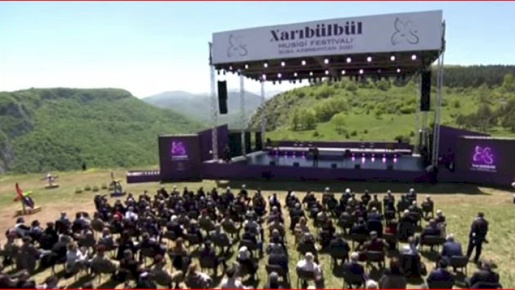    Prezident Şuşada “Xarı Bülbül“ festivalının açılışını etdi -   CANLI