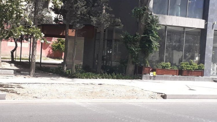    Bakıda piyada səkisi zəbt olundu   