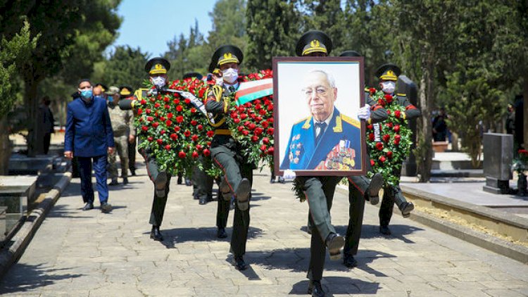    General-polkovnik Tofiq Ağahüseynov dəfn olundu - Fotolar   