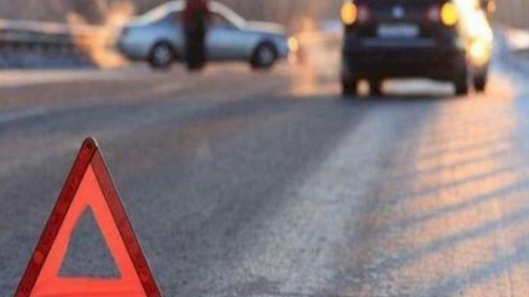    İsmayıllıda avtomobil ağaca çırpıldı, sürücü öldü   