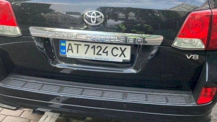    Ukraynada Azərbaycan səfirliyinə məxsus saxta nömrə ilə avtomobili idarə edən saxlanılıb   