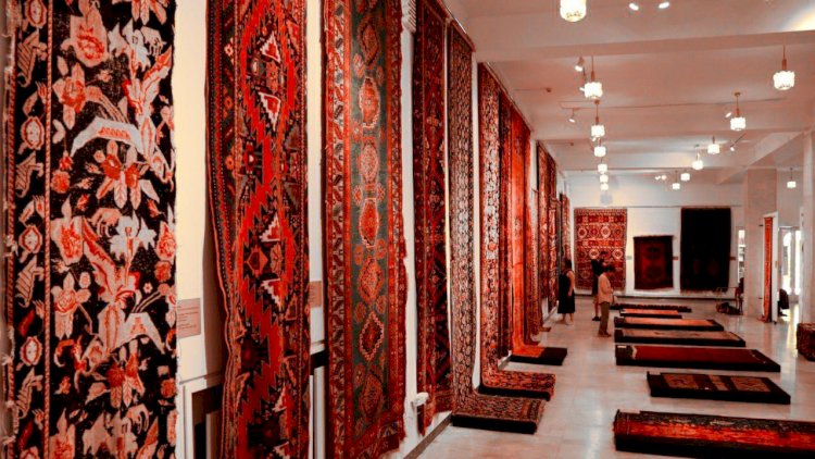    Ermənilərin Şuşadan Yerevana apardığı Qarabağ xalçaları   - Fotolar