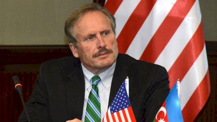    Robert Sekuta Ağdama gəlir   