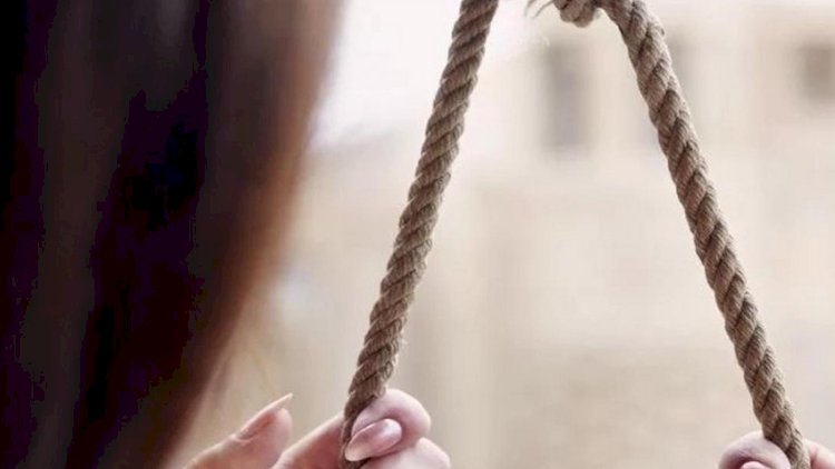    Saatlıda qadın özünü asdı, amma…   