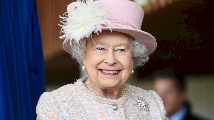    Britaniya Kraliçası İlham Əliyevi təbrik etdi   