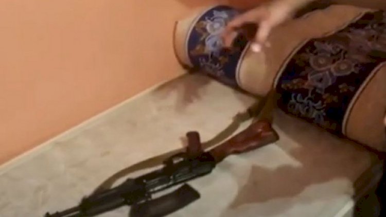    Abşeron sakininin evindən “Kalaşnikov” tapıldı   