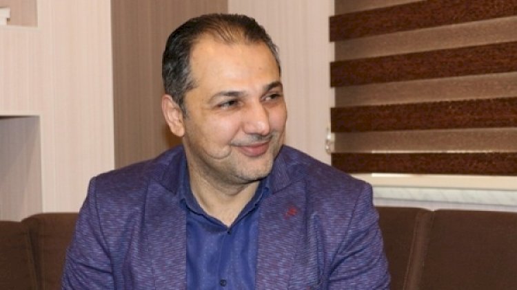   “Makler“lik etmirəm“ - Vüqar yalan danışdığını dedi   
