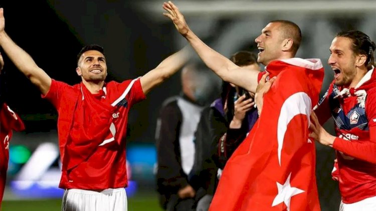    “Bu gün azərbaycanlı qardaşlarımızla oynayacağıq“   - Burak Yılmaz