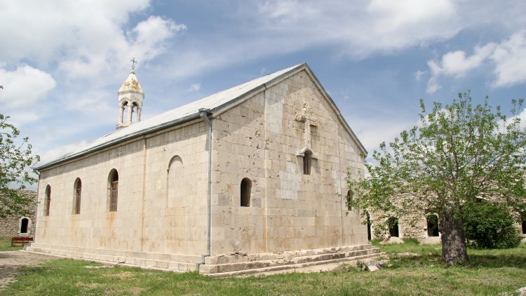    Sülhməramlılar bu dəfə 117 ermənini Amaras monastrına apardılar   