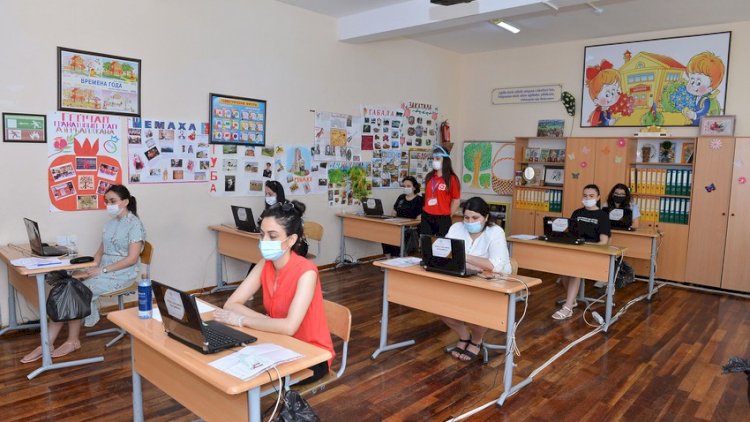    Müəllim işləmək istəyənlərin   NƏZƏRİNƏ