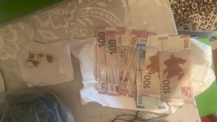    Qohumunun evindən 40 min manatlıq qızıl oğurlayan yeniyetmə saxlanıldı   