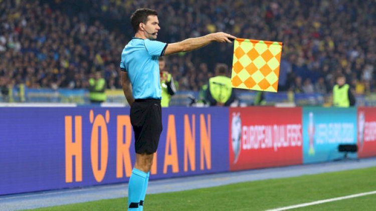    Futbolda əllə oyun və ofsayt qaydaları dəyişdirildi - Foto   