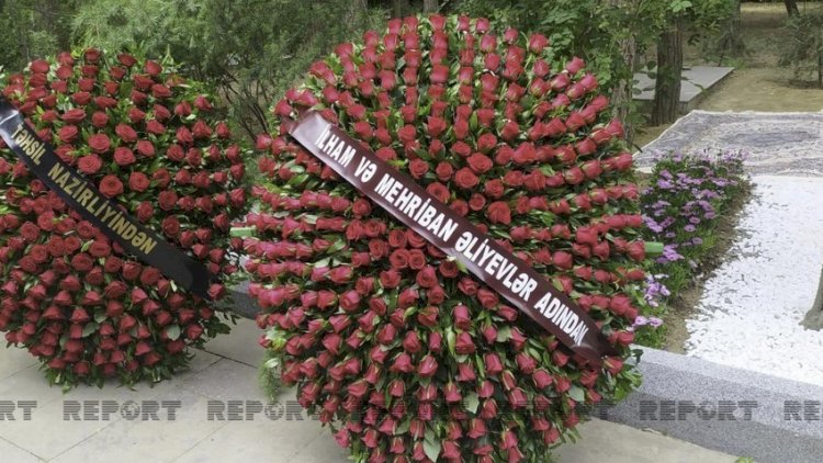    Prezident və xanımı akademik Çingiz Qacarın dəfn mərasiminə əklil göndərib   