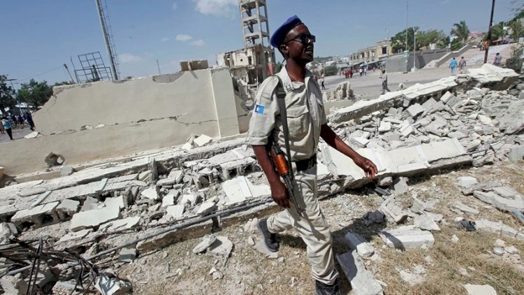    Somalidə terrorçu-kamikadze özünü partlatdı: 20 nəfər öldü   