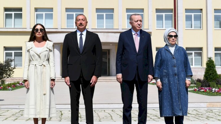    Türkiyə Prezidenti və xanımının şərəfinə nahar verildi   