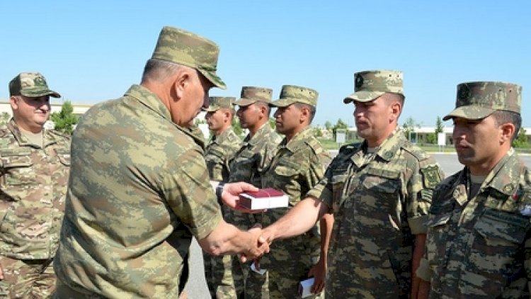    Azərbaycanın hərbi qulluqçuları Türkiyədəki komanda kursuna yola salınıb   