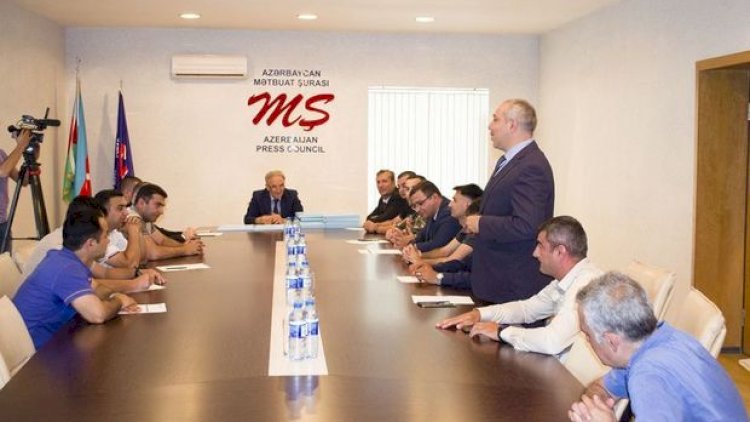    Mətbuat Şurasında Vətən Müharibəsində iştirak etmiş jurnalistlərlə görüş keçirildi - Fotolar   