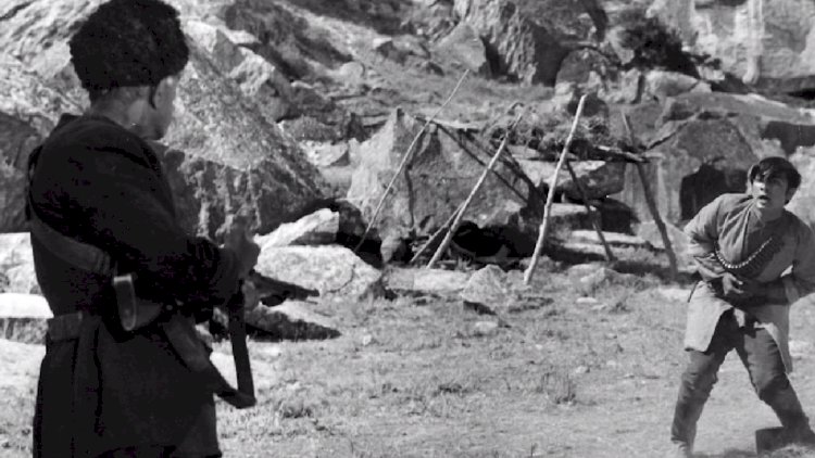    “Yeddi oğul istərəm” filminə çəkildiyinə görə peşman olub ağlayan Xalq artisti   - Maraqlı faktlar