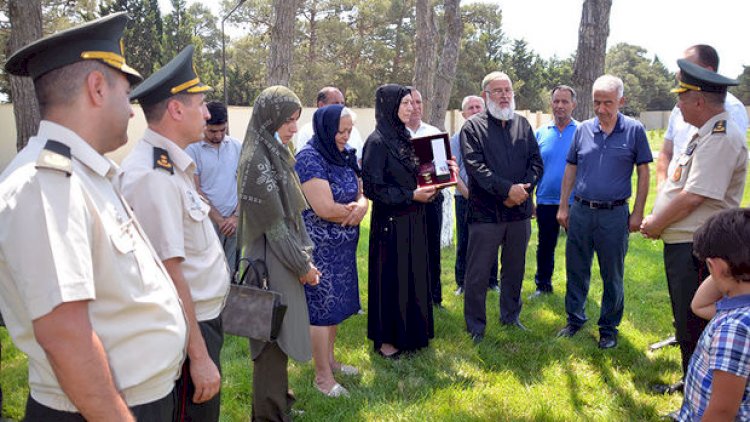    “Qarabağ” ordeni şəhidin ad günündə ailəsinə təqdim edildi - Fotolar   