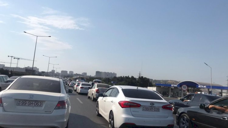    Bakı-Sumqayıt yolunda böyük tıxac   